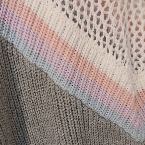 Spiritual Gangster Gray and Pink Cowl‎ Neck Sweater with Chevron Design - Picture 6 of 9